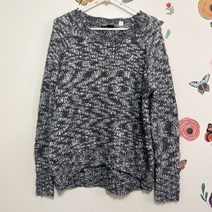 BDG Urban Outfitters Wavy Knit Sweater M